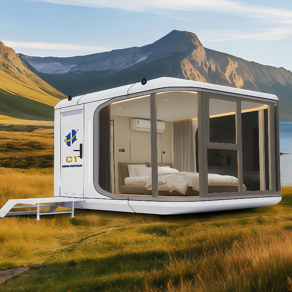 C1 Modulare Camping-Pods im Querformat